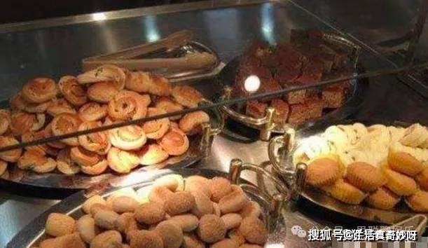 主持人的饭菜网友们大呼：长见识了麻将胡了央视内部食堂罕见曝光看了(图2)